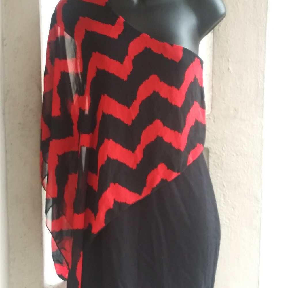 Really Unique Boutique Quality Shirt/Dress Size Sm